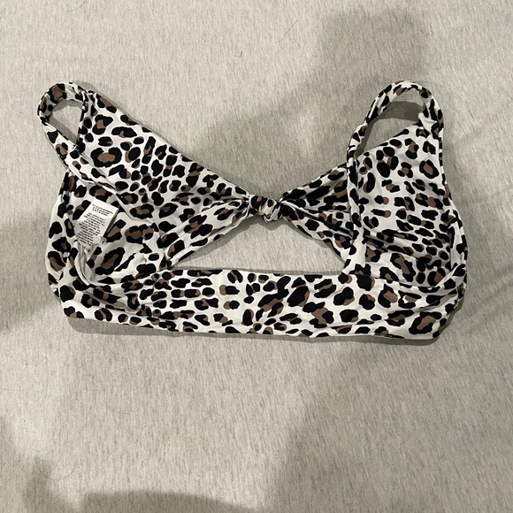 Vitamin A swimsuit top - Picture 3 of 3